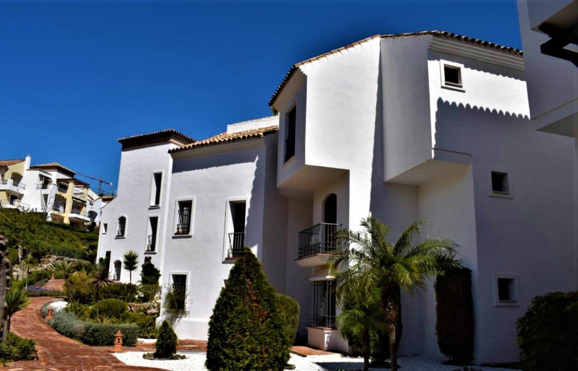 Superior 3Br Golfla Apartment Minutes From Puerto Banus & Marbella Малага Экстерьер фото